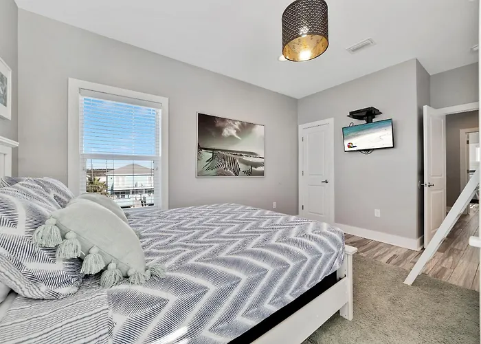 Hang 10 Holiday home Gulf Shores